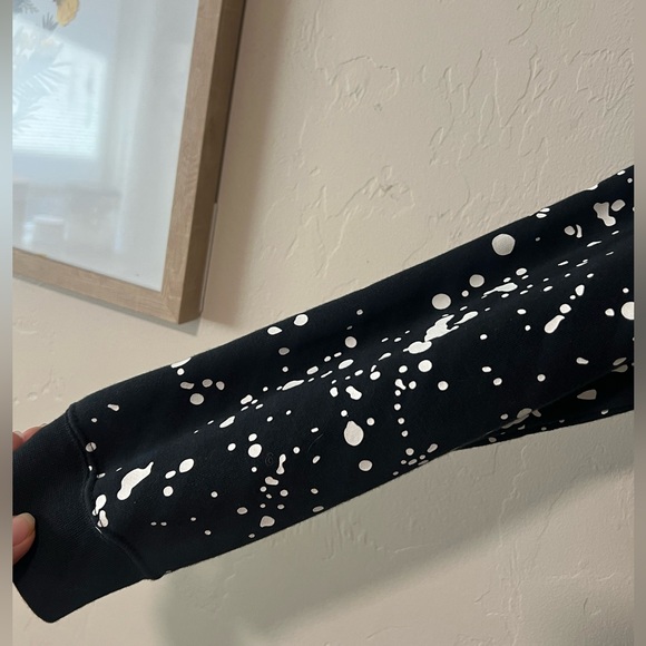 Nike Women Black Hoodie with Terry Cloth Pocket 
Size Large - Picture 6 of 13